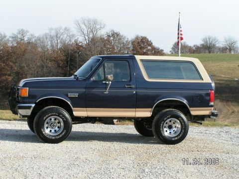 1990 Ford Bronco photo