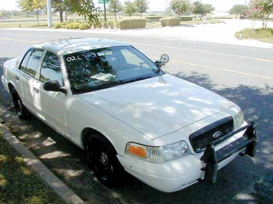 2002 Ford Crown Victoria “cruiser”