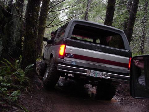 1989 Ford Bronco - Over a root (Frank)
