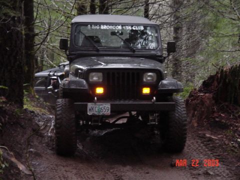 1989 Ford Bronco - Looking back at Frank