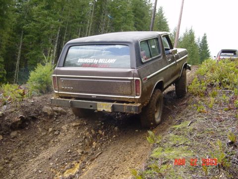 1989 Ford Bronco - There he goes