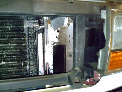 1990 Ford Bronco - Opening In Rad Support For 300/460 Air Supply To Filter Box, Bigger Opening Than For The 302/351.