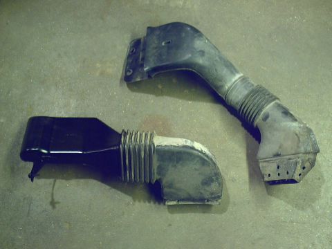 1990 Ford Bronco - Comparison Of The Two Different Supply Hoses.