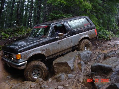 1989 Ford Bronco - On the rock...Check the videos
