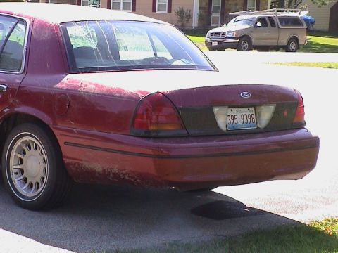 2000 Ford Crown Victoria - Sep-01-2007-17