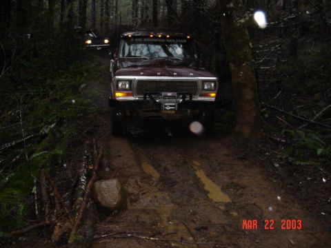1989 Ford Bronco - Jon coming thru the new modified area