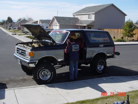 1989 Ford Bronco - Taking measurements