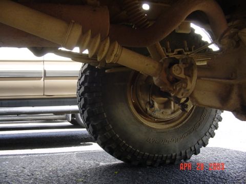 1989 Ford Bronco - Driveline angle shot