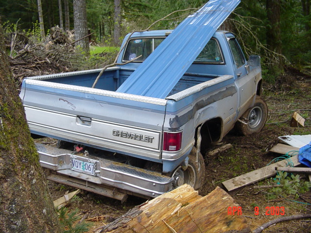 Truck hit a tree with the rear wheel/axle