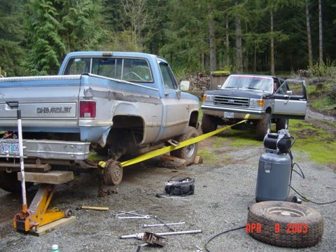 1989 Ford Bronco - Block the truck and pull it with my bronco