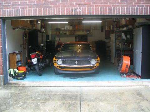 1970 Ford Mustang - the new dano shop.... for now. Kinda small.