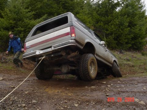 1989 Ford Bronco - I need a little pull backwards