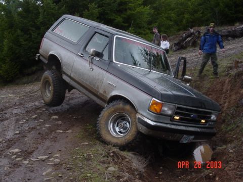 1989 Ford Bronco - Well at least it is a good flex shot