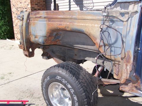 1986 Ford Bronco - Inner wheel wells off