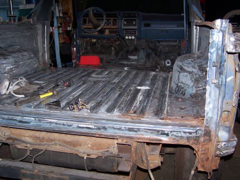 1986 Ford Bronco - Back end sanded