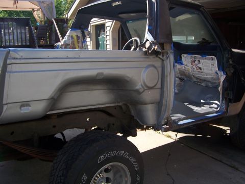 1986 Ford Bronco - Outer tub Rust Bulleted (RB)