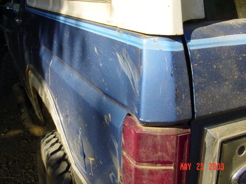 1989 Ford Bronco - Todd showed me his new dent