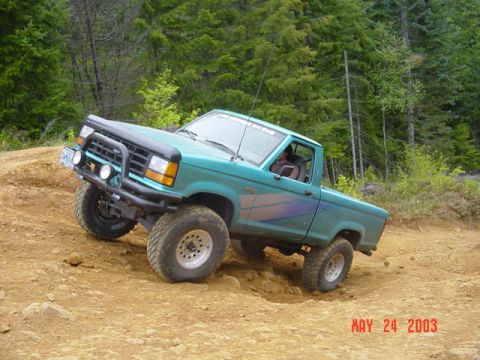 1989 Ford Bronco - Nicks turn in the little ranger