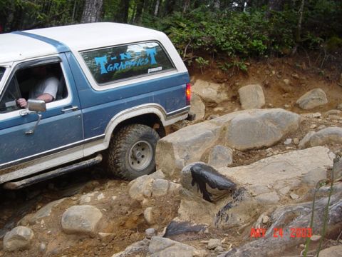 1989 Ford Bronco - And drop off the other side