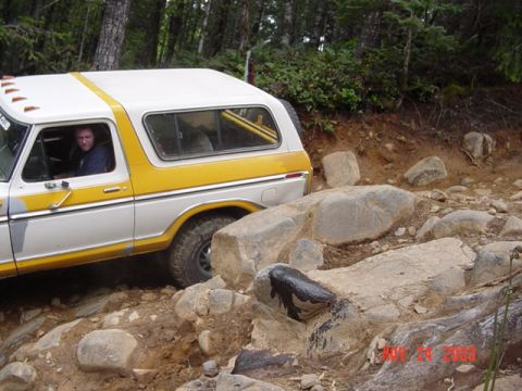 1989 Ford Bronco - Bang...Quarter panel is crushed.