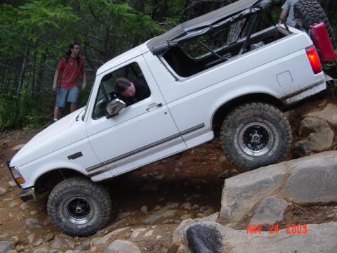 1989 Ford Bronco - And had him continue down