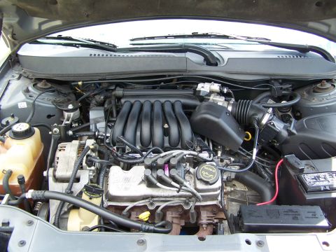 2003 Ford Taurus photo
