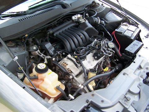 2003 Ford Taurus photo