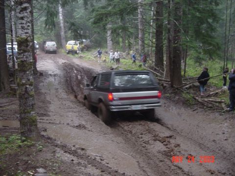 1989 Ford Bronco - In I go!!