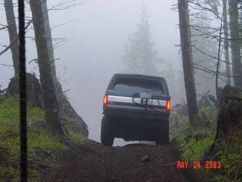 1989 Ford Bronco - Greg dropping down into the mist