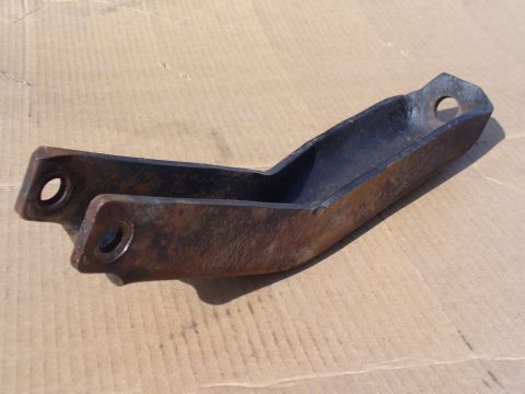 1978 Ford Bronco - Shock/trackbar bracket