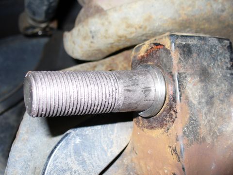 1978 Ford Bronco - Bolt in axle bracket with bushings