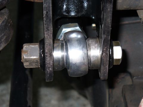 1978 Ford Bronco - Top (frame) end of trackbar installed