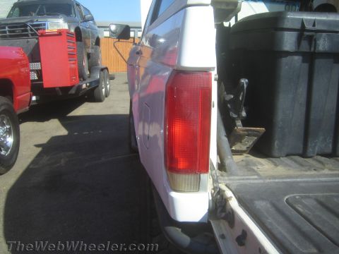 1990 Ford Bronco - Subtle rear Flair.