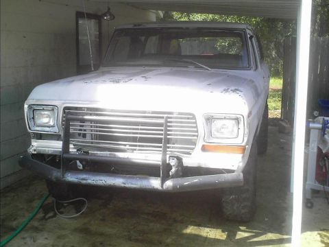 1979 Ford Bronco - left front