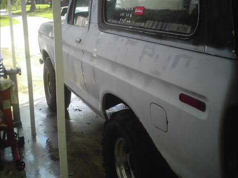 1979 Ford Bronco - left rear