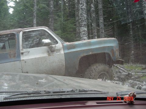 1989 Ford Bronco - Turning around on Saddle up