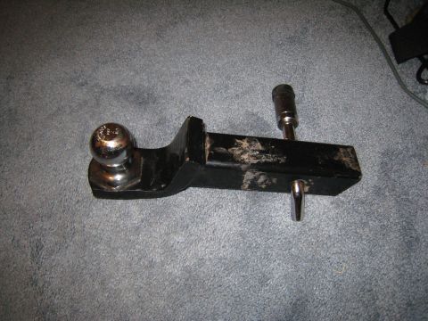 2000 Dodge Durango - hITCH AND BALL WITH LOCKING PIN USED 2X
