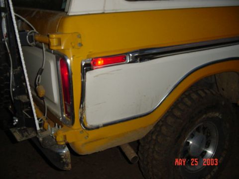 1989 Ford Bronco - Little rub on the side