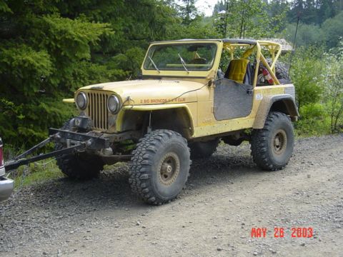 1989 Ford Bronco - Hips jeep hooked up and ready to go