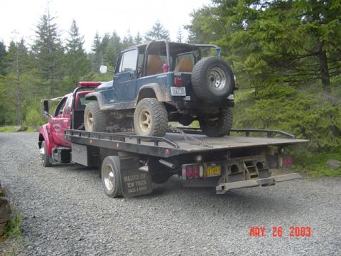 1989 Ford Bronco - Lauras jeep on the rollback