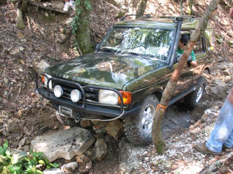 1993 Ford Bronco - He has a tire up.