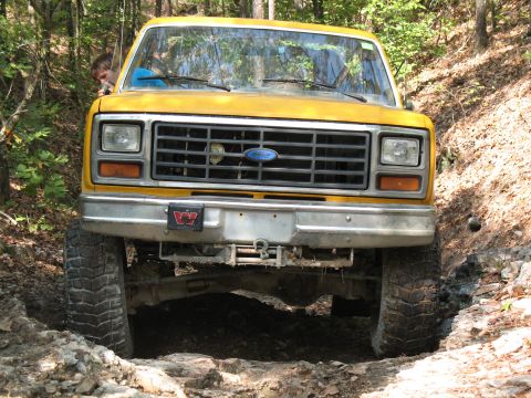 1993 Ford Bronco - Sweet TTB camber... Hunter said that he could feel his middle U-joint binding throughout this portion of the trail.