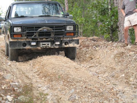 1993 Ford Bronco - Check the pumpkin clearance; the rear one drug all the way down; I imagine the front one did too.