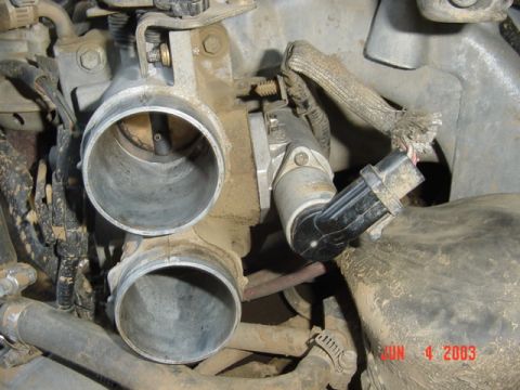 1989 Ford Bronco - Cleaned out the Idle position sensor