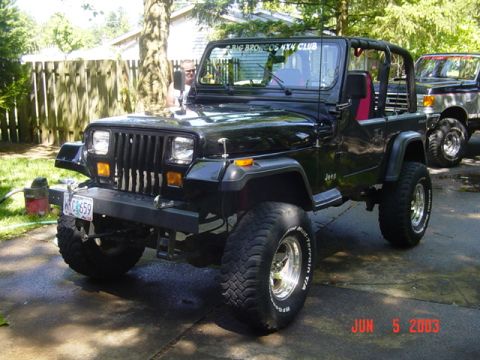 1989 Ford Bronco - Took the top off of Franks jeep