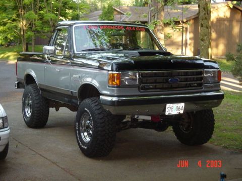 1989 Ford Bronco - It is different!!