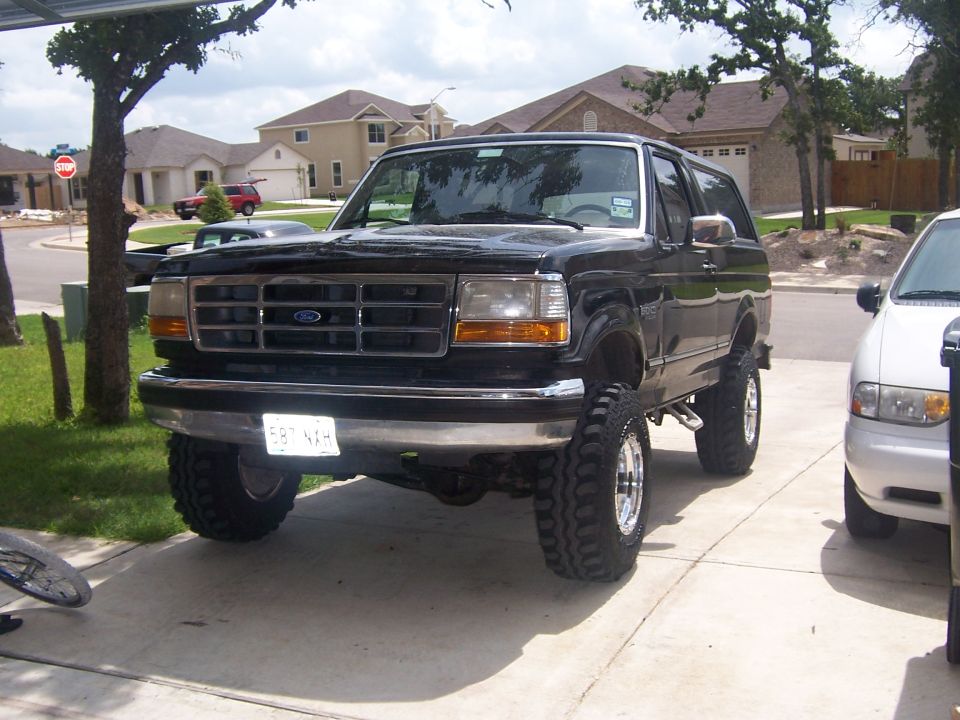 1993 Ford Bronco “Money Pit III”