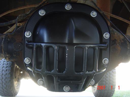 rear differential cover with protective cage bolted on