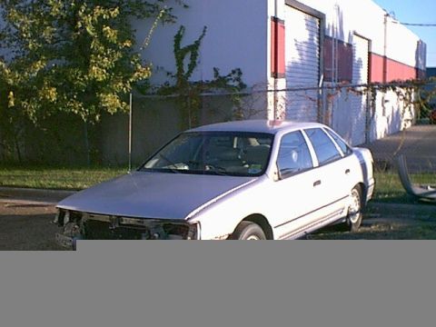 1992 Ford Taurus photo