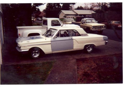 1964 Ford Fairlane - The fairlane and my freind richards 1971 F100 4x4
